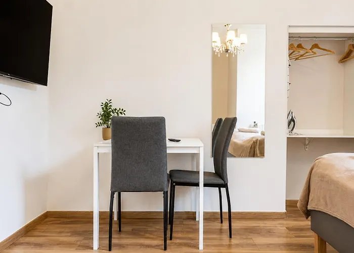 Trendy Near Westbahnhof With Kitchenette & Smart Tv Apartment Wien