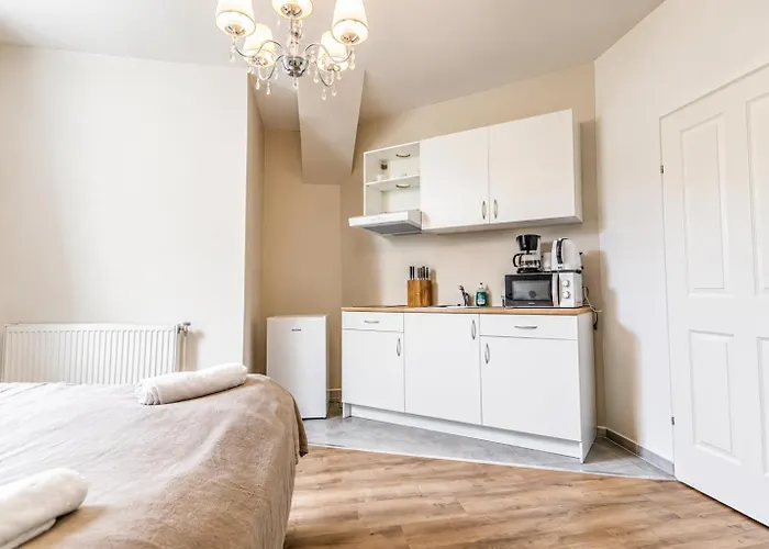 Trendy Near Westbahnhof With Kitchenette & Smart Tv Wien