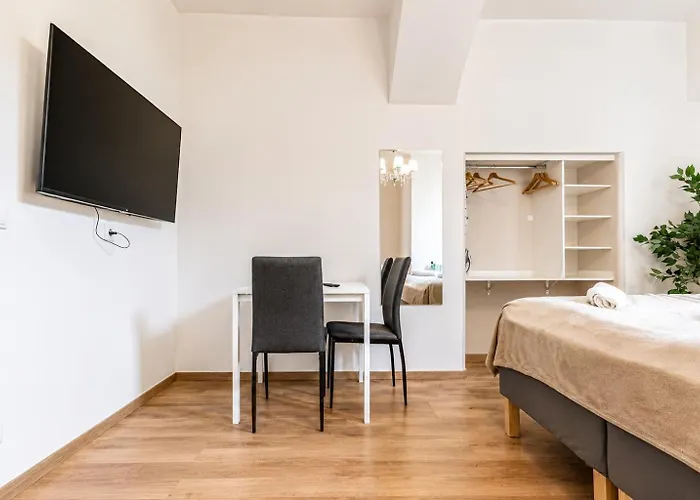Trendy Near Westbahnhof With Kitchenette & Smart Tv Apartment Wien